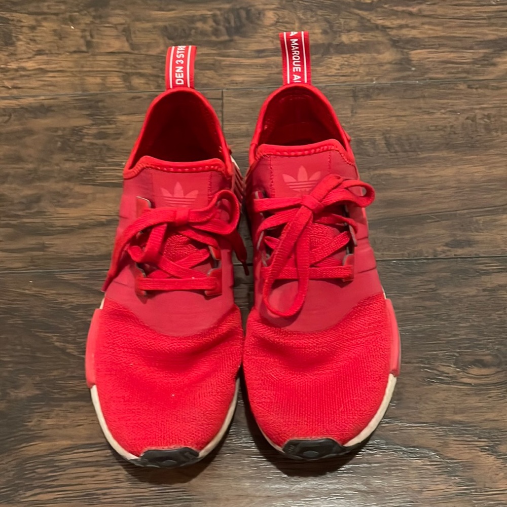 Adidas NMD, sz 9, Color red